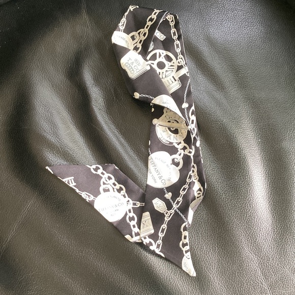 Tiffany & Co silk necktie - Picture 3 of 3